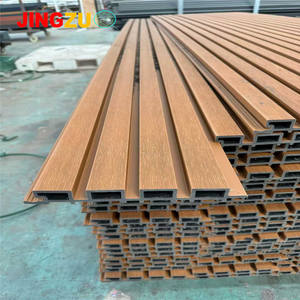 Revêtement mural extérieur en WPC, matériau de bardage amovible en plastique <span class=keywords><strong>imitation</strong></span> bois, panneau décoratif extérieur en PVC pour la décoration - Product Image 4