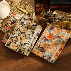 Agenda Artística A5 Retro con Tela de Pana Estampada y Alto Atractivo Estético - Product Image 3