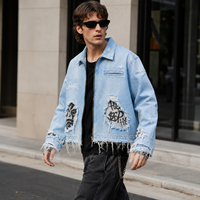Fabricant de vestes sur mesure, veste en denim bleu clair délavé pour homme, ourlet brut, imprimé graphique, fermeture éclair, streetwear urbain