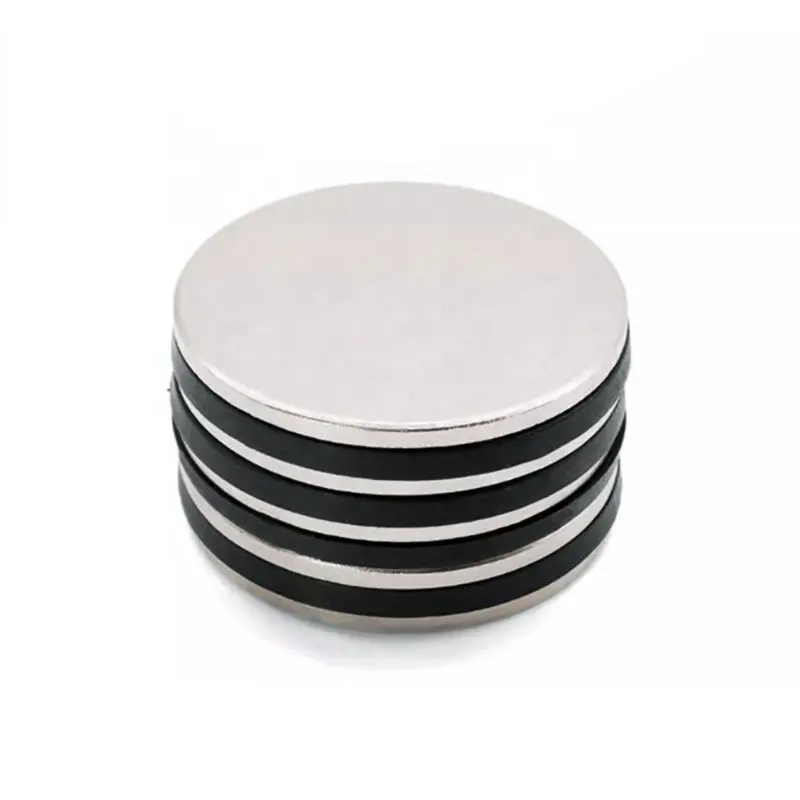 Vendita diretta N52 potente adesivo magnetico sottile argento rotondo disco piatto neodimio Fridgerator magnete
