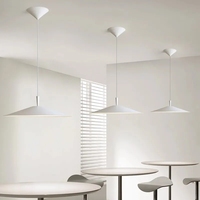 Lustre moderne en forme de soucoupe volante, luminaire suspendu pour salle à manger, restaurant, hôtel, décoration minimaliste créative à tête unique pour plafond haut