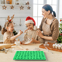 ODM bricolage moule à biscuits de Noël faisant de beaux biscuits avec mignon flocon de neige de Noël moule de cuisson en silicone OEM pour la cuisine