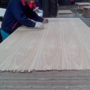 Paneles <span class=keywords><strong>de</strong></span> MDF Resistentes a la Humedad con Chapa <span class=keywords><strong>de</strong></span> Madera <span class=keywords><strong>de</strong></span> Fresno, Roble y Abedul, Lijados, con Pegamento E1, Grosor <span class=keywords><strong>de</strong></span> 2.5-25mm - Product Image 4