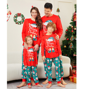 Vente en gros Chapeau de Noël Pyjama Grenouillère pour bébé Combinaison Vêtements de détente d'hiver Pyjamas en polyester Ensembles de pyjamas de Noël assortis pour la famille - Product Image 1