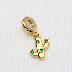 Breloques pendantes Vierge Marie en émail, pendentifs pour sacs à main, crème glacée, kangourou, cactus, soleil, écouteurs, perles européennes plaquées or à grand trou - Product Image 6