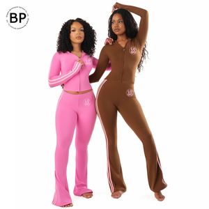 <span class=keywords><strong>Tuta</strong></span> <span class=keywords><strong>Sportiva</strong></span> con Logo Personalizzato e Strisce Laterali a Contrasto, Abbigliamento <span class=keywords><strong>Donna</strong></span> Y2K, Giacca con Zip e <span class=keywords><strong>Pantaloni</strong></span> a Vita Alta a Zampa d'Elefante, Set 2 Pezzi - Product Image 4