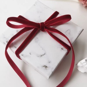 ริบบิ้นกำมะหยี่ขายส่ง ขนาด 3.2-50 มม. แบบหน้าเดียว เป็นมิตรกับสิ่งแวดล้อม สีดำขาว ม้วนสำหรับตกแต่ง - Product Image 4