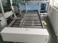 Machine de fabrication de couvercles en plastique et en papier à grande vitesse