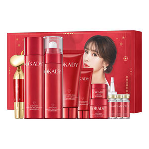 Kit OKADY Carnosine Acétyl Hexapeptide-8 à l'Acide Hyaluronique pour Hydrater, Donner un Teint Rosé, Anti-Âge et Éclatant, Ensemble de Soins de la Peau avec Accessoire de Massage - Product Image 5