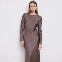 Robe longue décontractée pour femme, col rond, manches longues, unie, taupe, en satin, coupe droite, vente en gros personnalisée