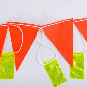 Bandera de Seguridad de Malla Vinílica Naranja con Franja Reflectante de 3.5cm - Product Image 2