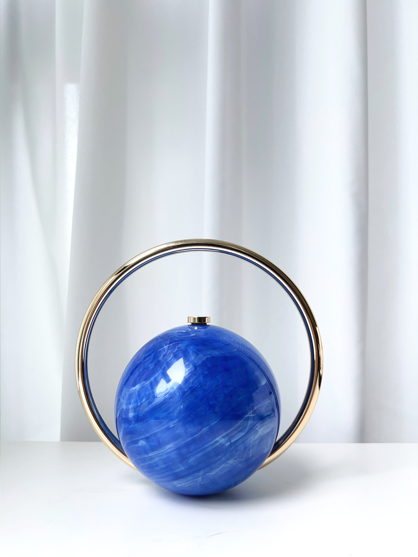Blu