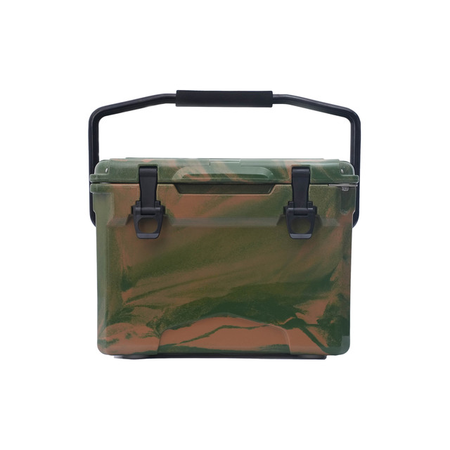 factory Price Industrial Coolers 18QT Outdoor Rotomolded Beer Insulated Green and Yellow Camouflage Color Ice Chest Handle Camping Cooler Box Rotomolded cooler box