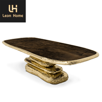 Table à manger antique en Stonehenge naturel classique au design exclusif de luxe personnalisée en usine Table à manger en métal doré