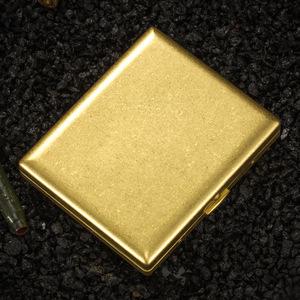 Caja <span class=keywords><strong>de</strong></span> cigarrillos <span class=keywords><strong>de</strong></span> metal, 20 unidades, material <span class=keywords><strong>de</strong></span> cobre puro, cubierta <span class=keywords><strong>de</strong></span> vuelco <span class=keywords><strong>de</strong></span> latón <span class=keywords><strong>de</strong></span> doble cara, puede poner <span class=keywords><strong>humo</strong></span> - Product Image 2