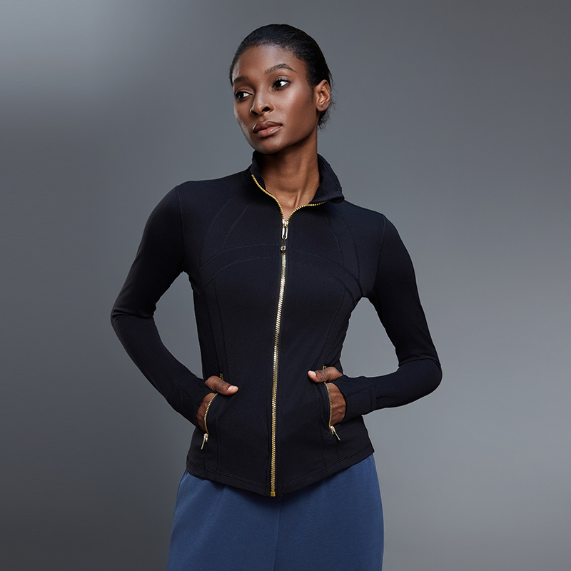 Zip-Up Activewear Hoodie (DAW182-2): closure, strap or waistband adjustment reference