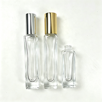 Botol parfum persegi kosong Mini sampel 15ml botol parfum semprot kaca botol isi ulang parfum dengan kemasan