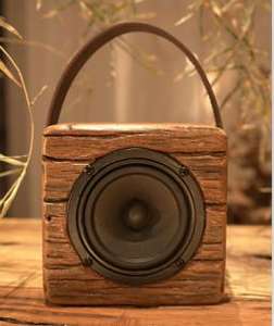 Altavoz Bluetooth de Madera con Diseño Artístico para Decoración del Hogar - Product Image 3
