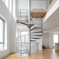 Rampe en verre en acier galvanisé en spirale moderne pour escaliers extérieurs, villas, jardins, entrepôts, escaliers flottants