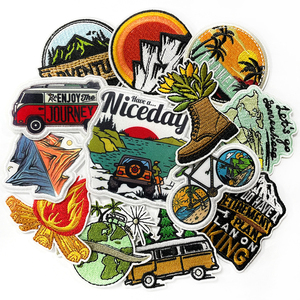 Badge brodé thermocollant pour activités de plein air, camping, <span class=keywords><strong>aventure</strong></span>, montagne, forêt, pour veste de randonnée, sac à dos, sac, décoration DIY - Product Image 1