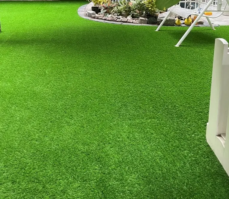 Penjualan Terlaris LG- 3014 Produk Laris Luar Ruangan Bahan PE Lansekap Rumput Rumput Hijau Buatan untuk Lanskap Multifungsi