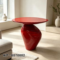 Table d'appoint moderne et créative en résine synthétique, table basse décorative pour le coin du canapé du salon, meubles de décoration pour la maison et le bureau