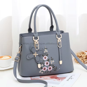 Trendy Ladies Fashion <b>Purse</b> New Ladies Handbag Shoulder Bag Trendy Messenger Bags Women Luxury Handbags - Product Image 4