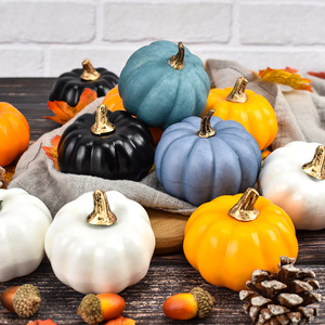 12 Calabazas Artificiales de Espuma Naranja y Blanca para Decoraciones de Otoño, Halloween, Navidad y Estilo Rústico - Product Image 1