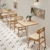 Chaise de salle à manger moderne en bois massif, écologique et durable, avec revêtement personnalisé pour hôtel, café, restaurant
