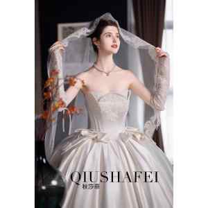Vestido de Novia de Lujo QIUSHAFEI 2026 Estilo <span class=keywords><strong>Victoria</strong></span>, Color Marfil, Satén, Moderno, Escote Corazón, Cola Capilla, Sin Tirantes - Product Image 3