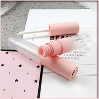 Bloompack personnalisé gaufrage pièce supérieure mode 4.5ml vide liquide rouge à lèvres Liptint brillant à lèvres bouteille