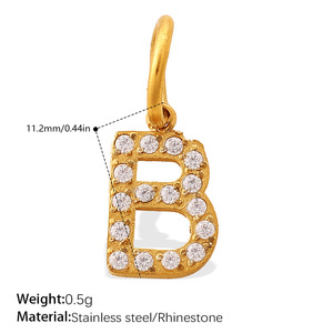 Pendentif en forme de lettre C en acier inoxydable plaqué or avec strass pour collier, cadeau unisexe - Product Image 5