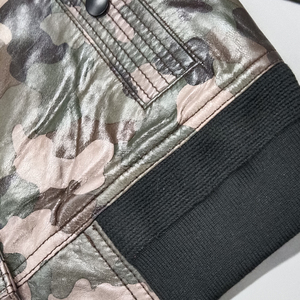 Blouson Bomber en Cuir Camouflage Personnalisé pour <span class=keywords><strong>Femme</strong></span>, <span class=keywords><strong>Manteau</strong></span> de Vol à Bordures Côtelées, Veste Moto Imprimée Camo OEM, Vêtement d'Extérieur Grande Taille - Product Image 6