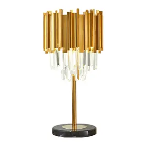 Moderne Interieurdecoratie Goud Luxe Dubai Bedlampje Kristallen Glazen Tafellamp Voor Woonkamer En Slaapkamer