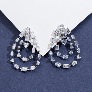 Boucles d'oreilles en or jaune 18 carats avec diamants de forme fantaisie Messi Jewelry MSE-849 pour femmes - Product Image 4