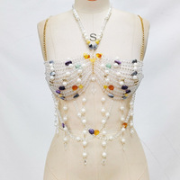 Harnais de corps fait main style sirène, orné de pierres précieuses colorées, de perles et de pampilles en cristal, avec chaîne de soutien-gorge intégrée, idéal pour tenue de rave