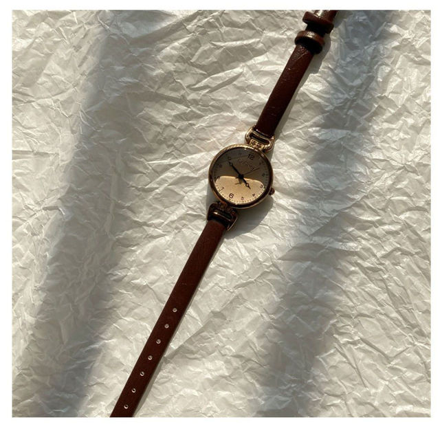 Simple Vintage Small Dial Women Quartz Watch Thin Leather Strap Daily Office Ladies Casual Wrist Watch