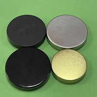 Personnaliser le couvercle en métal avec logo en relief, couvercle à vis intérieur avec doublures thermoscellables pour l'emballage de flacons de pilules