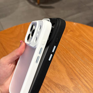 Étui Minimaliste à Motif Ondulé pour iPhone 16 Pro Max, Étui de Protection Transparent en Résine de Couleur Unie Antichoc pour iPhone 15 - Product Image 5