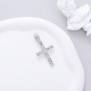 Classic Simple Cross Pendant, Zircon Light Luxury Fashion Cross Necklace, Necklace Men's and Women's Jewelry - Product Image 4