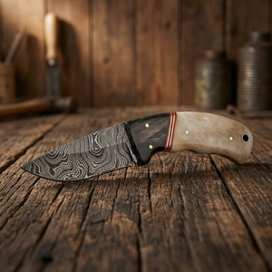 Couteau de survie de poche en acier Damas de haute qualité, fabriqué sur mesure par OEM, avec manche en bois, lame à pointe tombante et mécanisme d'ouverture coulissant - Product Image 2