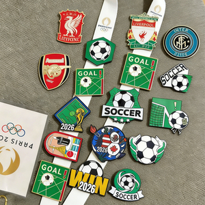 Distintivi Personalizzati per <span class=keywords><strong>Squadre</strong></span> <span class=keywords><strong>di</strong></span> <span class=keywords><strong>Calcio</strong></span> Europee, Spille in Smalto Morbido e Duro, Spille Sportive da Bavero, Spille Personalizzate in Smalto - Product Image 2