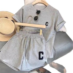 Conjunto de 2 Piezas para Mujer, Verano 2026, Shorts Deportivos Holgados, Estilo Casual para Estudiantes, Ropa Moderna al por Mayor - Product Image 3