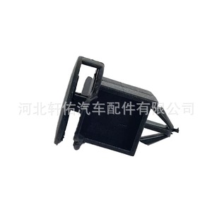 คลิปยึดแผ่นปิดขอบประตูรถจี๊ป ลิเบอร์ตี้ ของไครสเลอร์ รุ่น 55157070 AC - Product Image 2