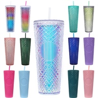 Tasses à boire réutilisables en diamant 24 OZ différentes couleurs tasse à café cloutée gobelet en plastique à double paroi avec couvercle et paille