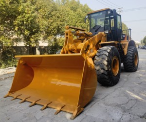 Chargeuse sur pneus CAT 966H d'origine japonaise, bon état, godet de 4,0 m³, pour travaux de carrière et de construction portuaire - Product Image 1