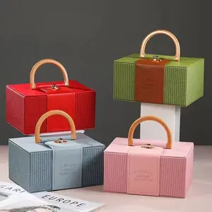 Luxury Wedding Favor Gift Box Custom Logo Cardboard Paper Pu Box Jewelry Packaging Cosmetic Storage Boxes with Handle