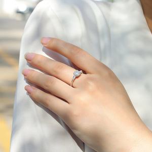 แหวนเพชรโมอิสหลัก1CT ละเอียดพร้อมแหวนเพทาย2ชิ้นแหวนสัญญาการหมั้นแต่งงานแหวนเพชรโมอิส S925สีขาว D สีเงิน - Product Image 3