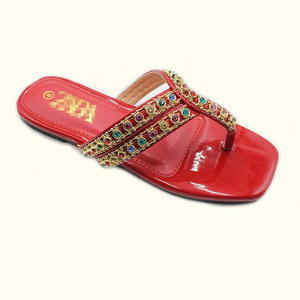 Alta calidad Pintoe punta abierta verano nuevo Color diamantes de imitación Vintage ropa de playa antideslizante moda Zapatillas de mujer - Product Image 2