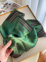 Foulard carré en satin en gros pour femmes 70x70cm, accessoire de mode pour le cou, la tête, bandana, cheveux, sac, stock disponible, OEM ODM 1026-336